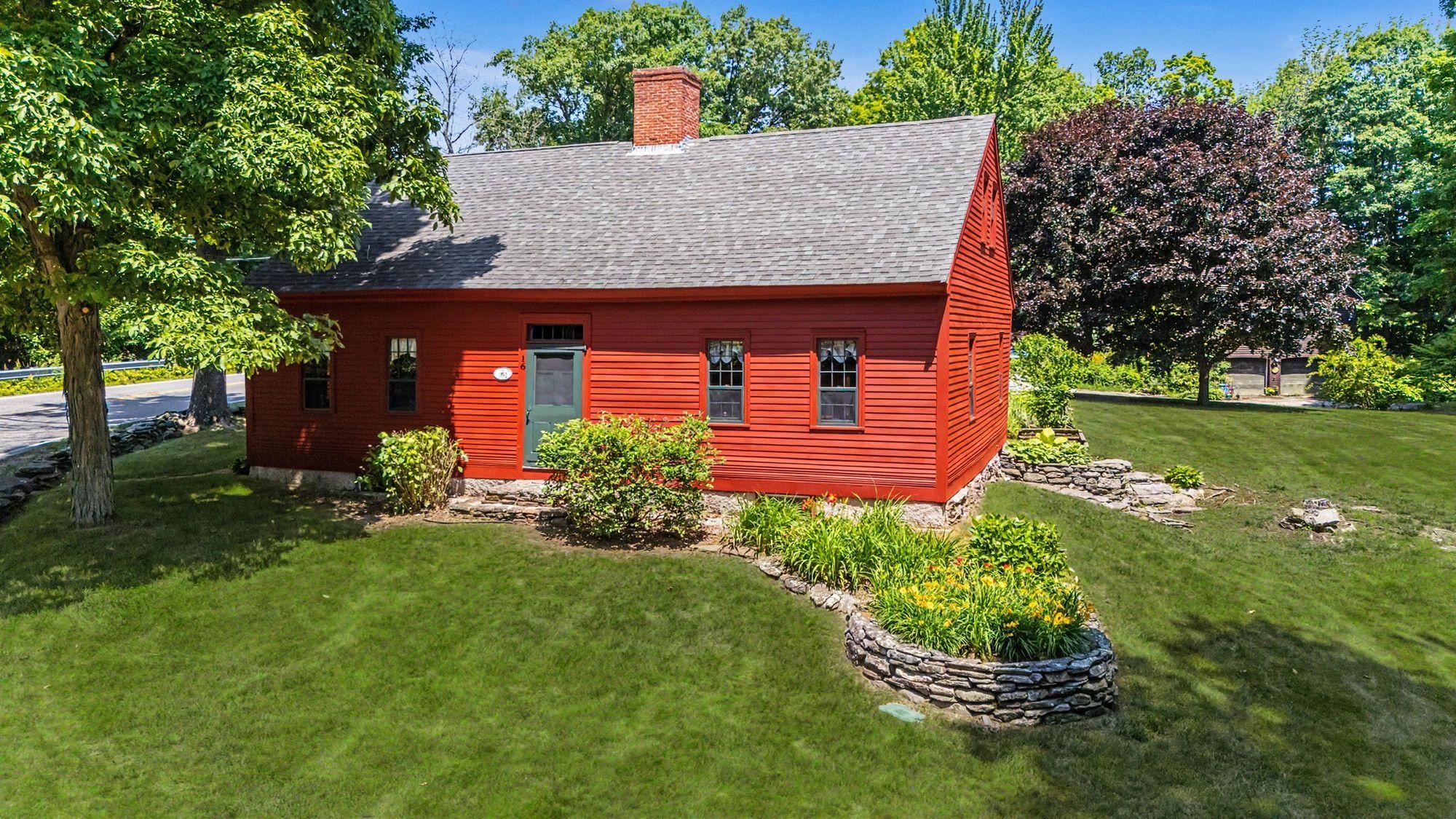 16 Perkins Road Londonderry, NH 03053 - Photo 3 of 43