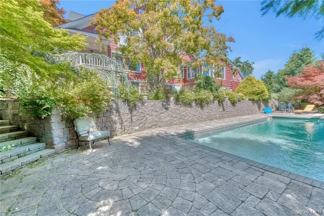 $1,250,000 | 84 Highview Avenue, Nanuet, NY 10954