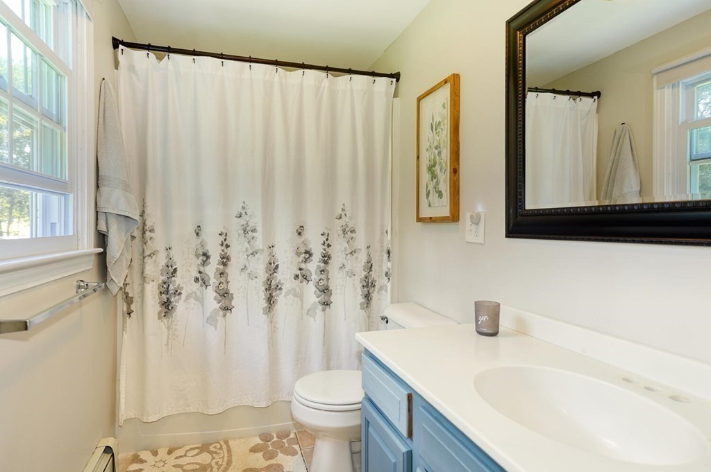 221 Leominster Road Lunenburg, MA 01462 - Photo 15 of 36