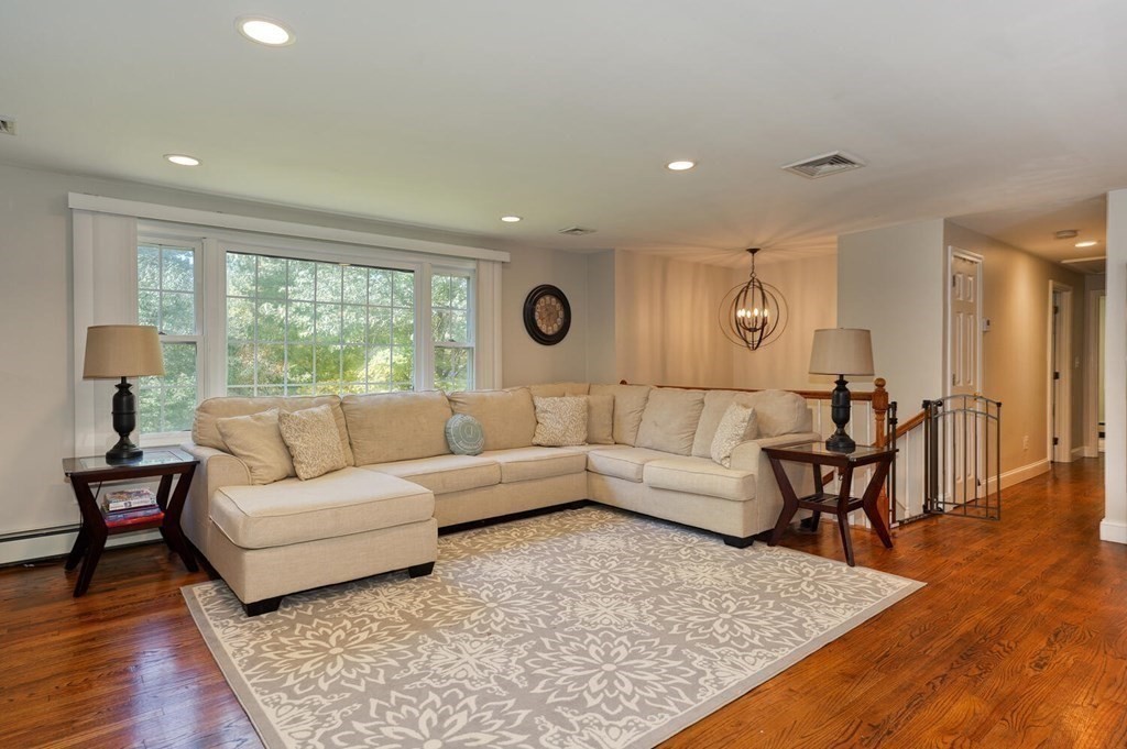 221 Leominster Road Lunenburg, MA 01462 - Photo 10 of 36