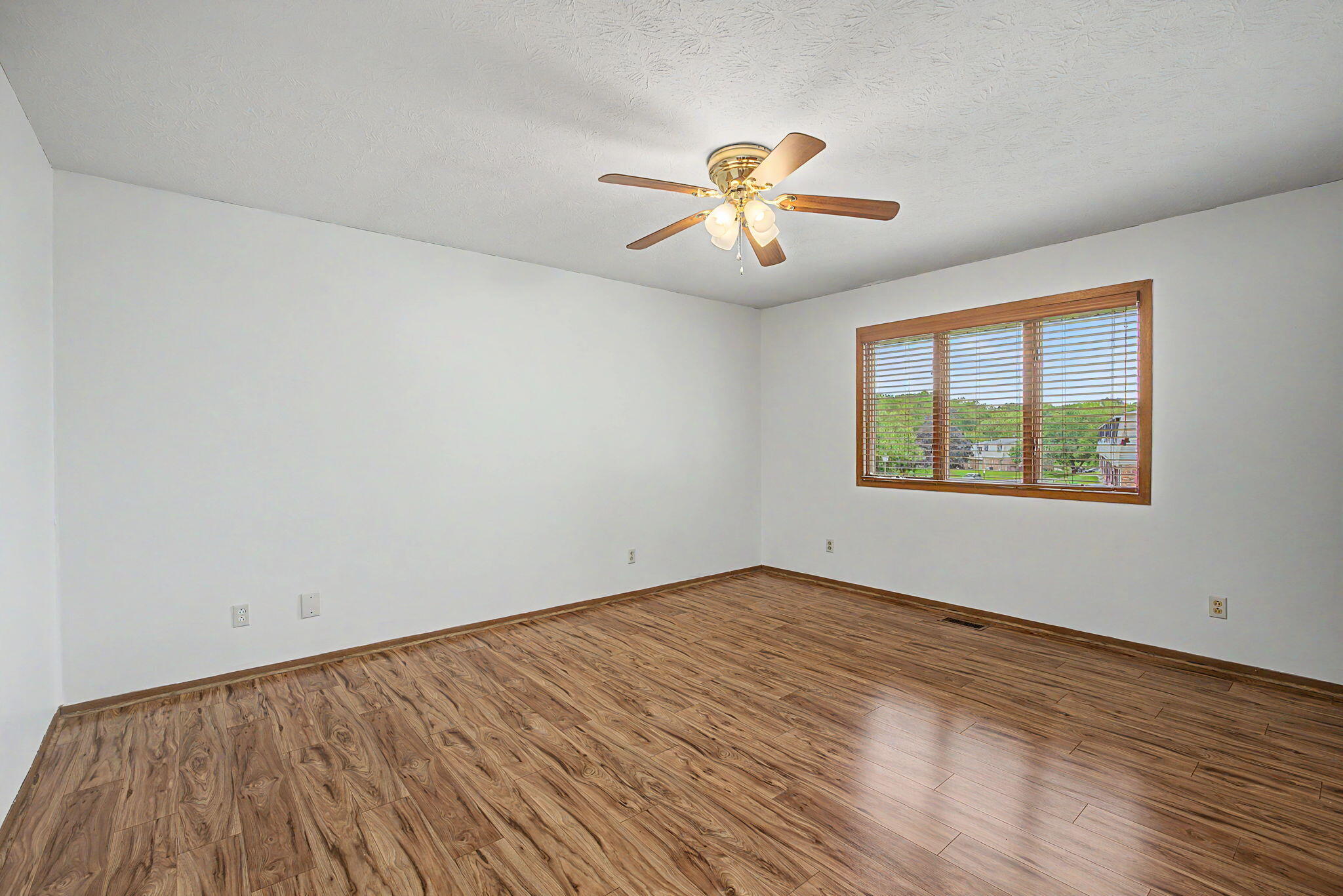 2939 Avery Circle Springfield, OH 45503 - Photo 11 of 25 19-web-or-mls-2939-avery-cir