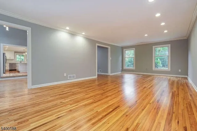 $989,000 | 5 Fernwood Road, Warren, NJ 07059