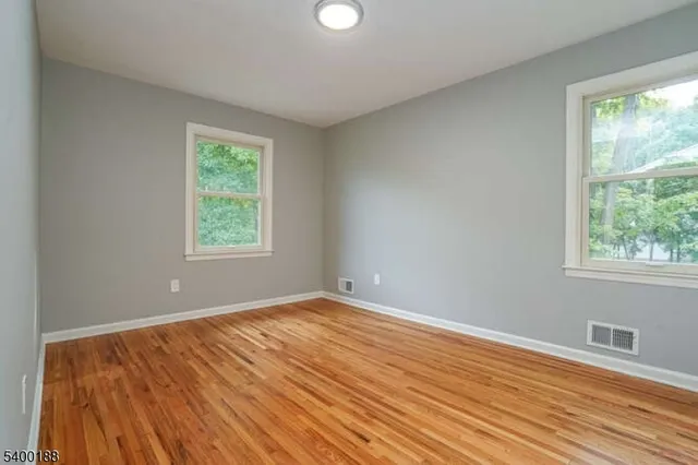 $989,000 | 5 Fernwood Road, Warren, NJ 07059