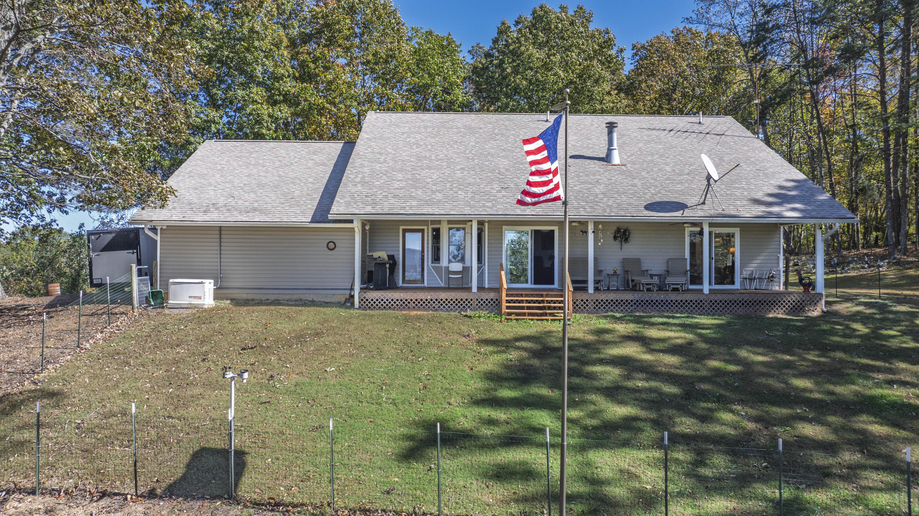 1060 Spruce Drive Spring City, TN 37381 - Photo 3 of 42 26