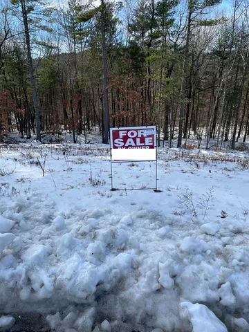 $399,000 | 25 Newbury Road, Pelham, NH 03076