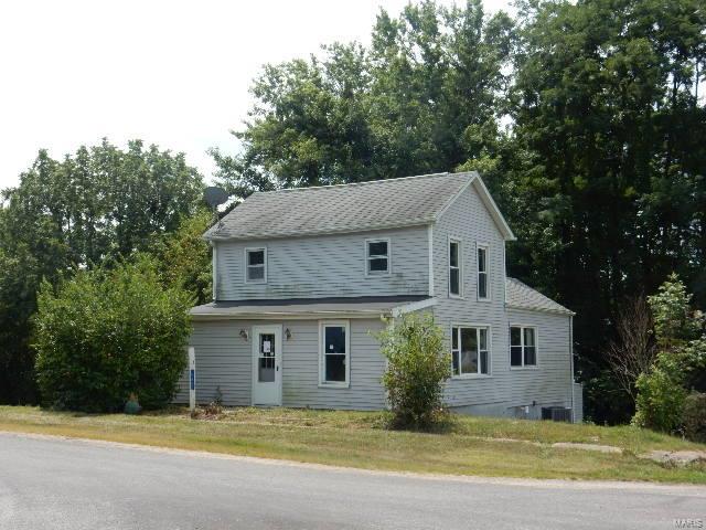 502 3rd Street Manchester, IL 62082 - Photo 1 of 15