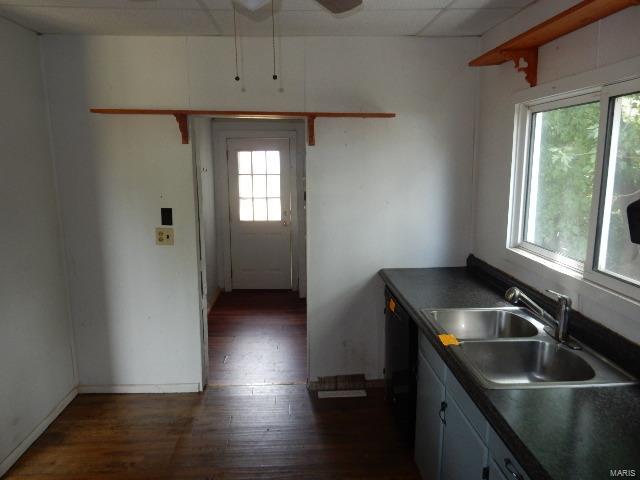 502 3rd Street Manchester, IL 62082 - Photo 5 of 15