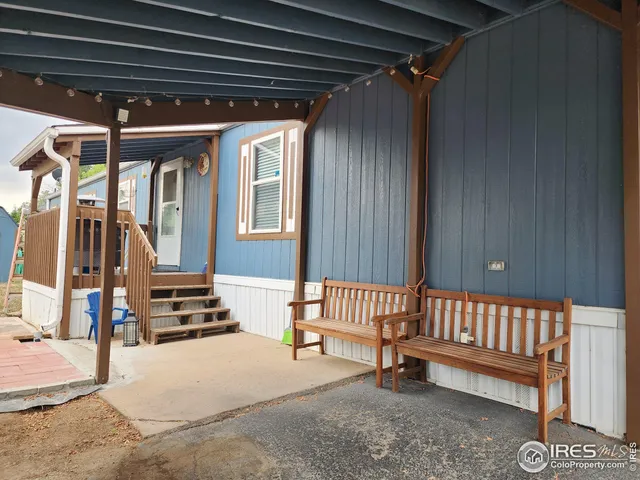 a view of living room