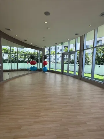 a view of a tennis court