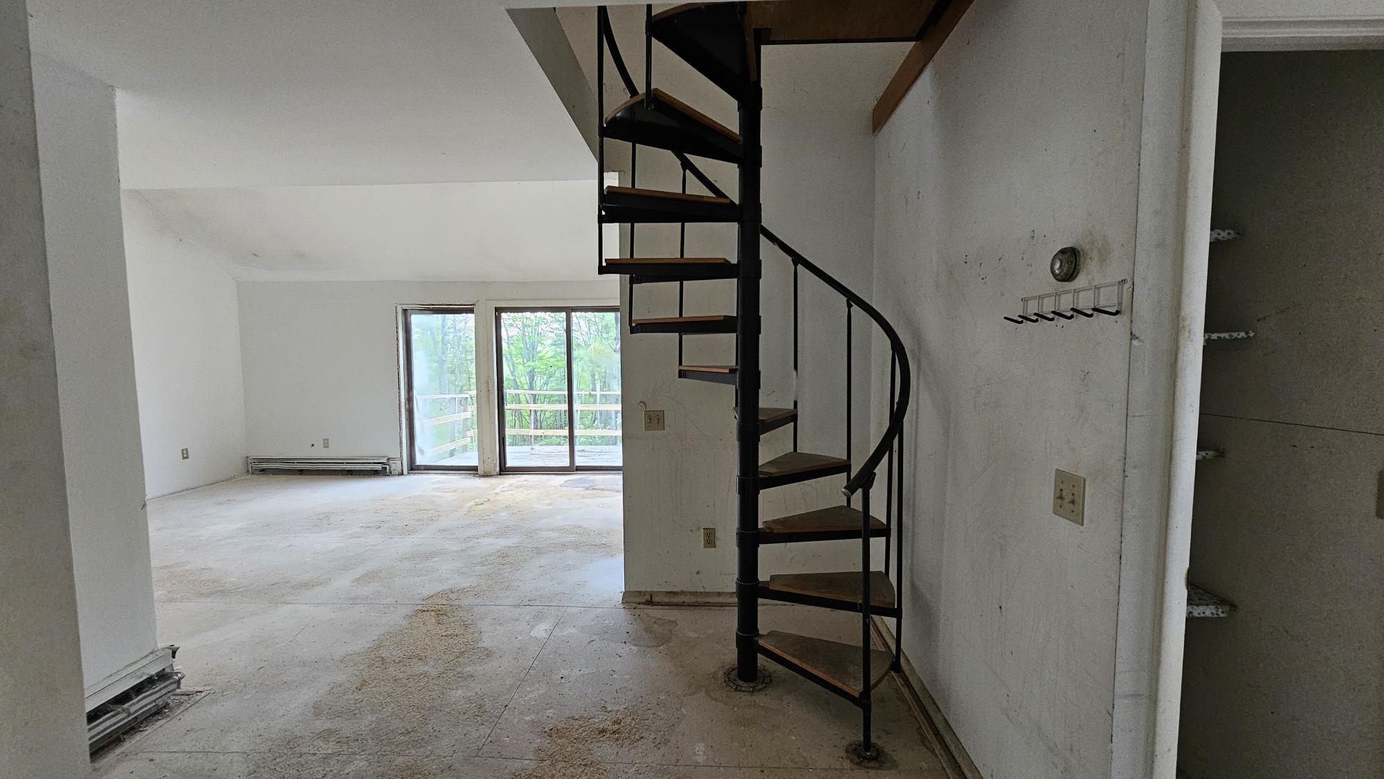 37 Cobb Road Camden, ME 04843 - Photo 17 of 42 20260519_172042