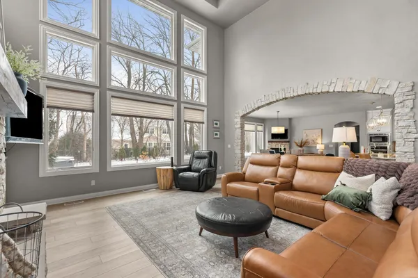 $940,000 | 657 Hideaway Court, Combined Locks, WI 54113