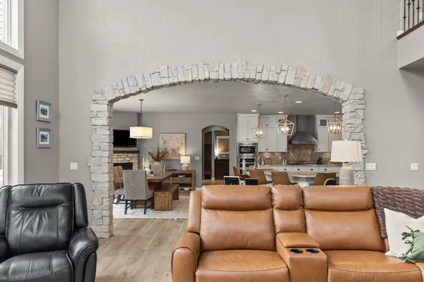 $940,000 | 657 Hideaway Court, Combined Locks, WI 54113