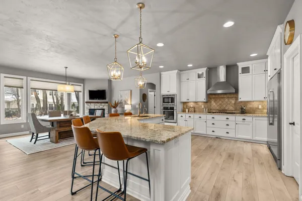 $940,000 | 657 Hideaway Court, Combined Locks, WI 54113