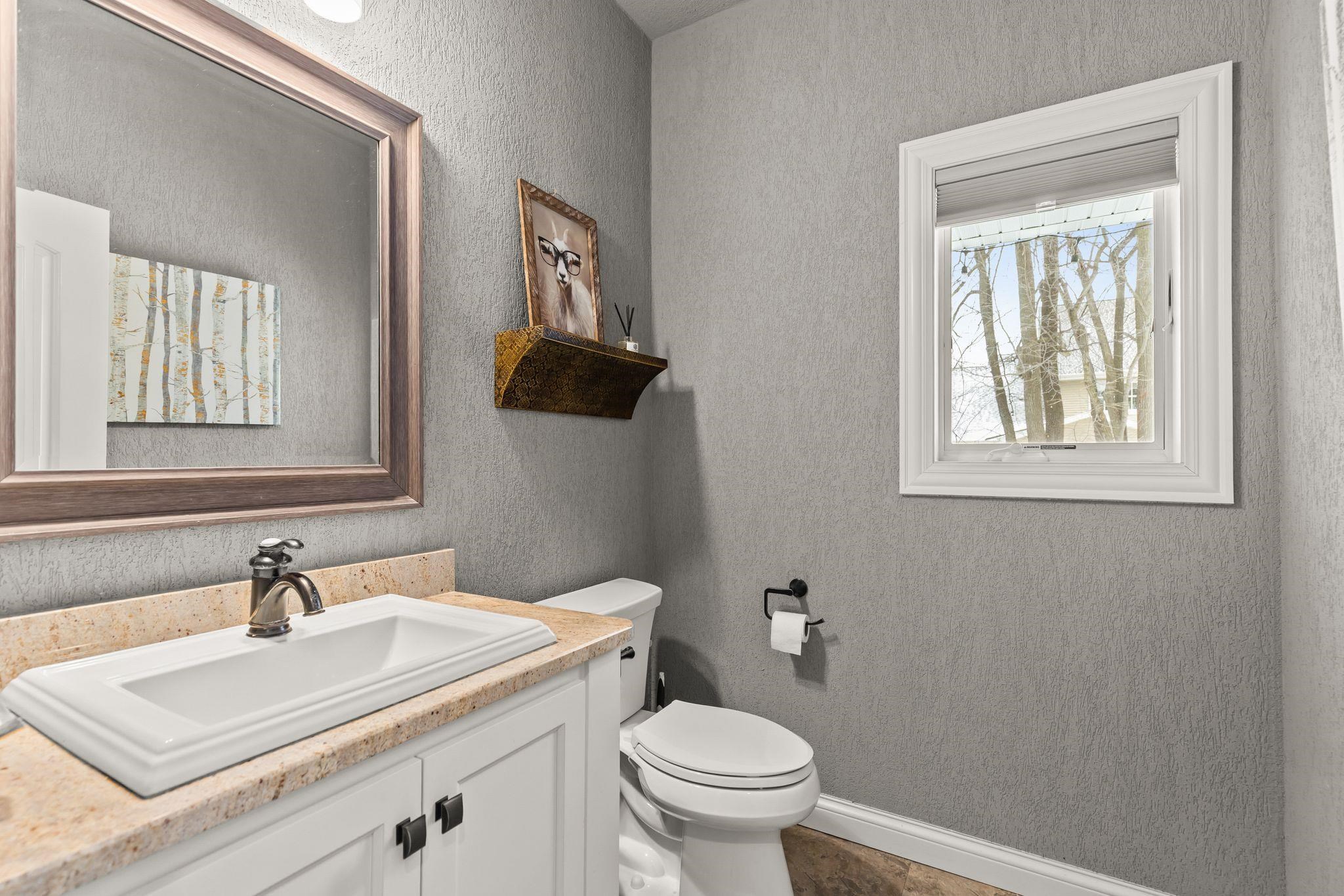 657 Hideaway Court Combined Locks, WI 54113 - Photo 22 of 55