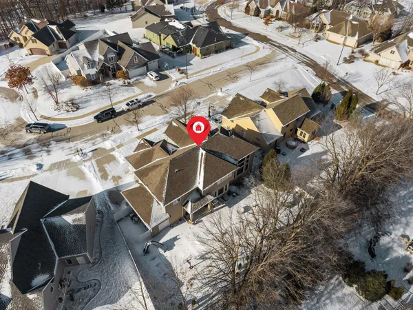 $940,000 | 657 Hideaway Court, Combined Locks, WI 54113