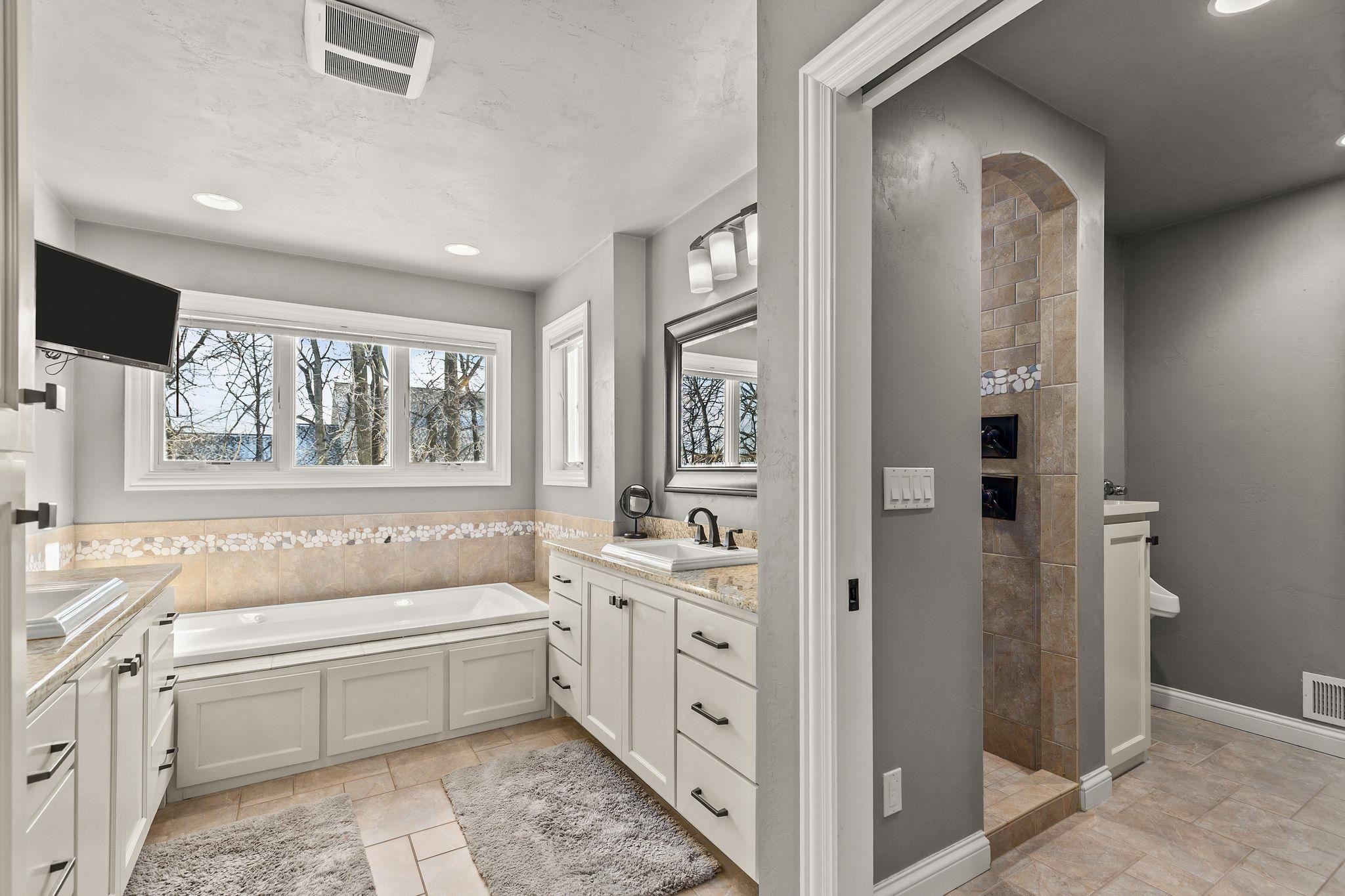657 Hideaway Court Combined Locks, WI 54113 - Photo 31 of 55