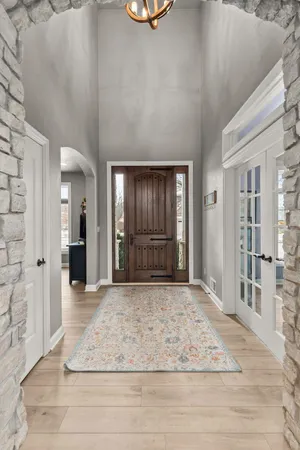 $940,000 | 657 Hideaway Court, Combined Locks, WI 54113