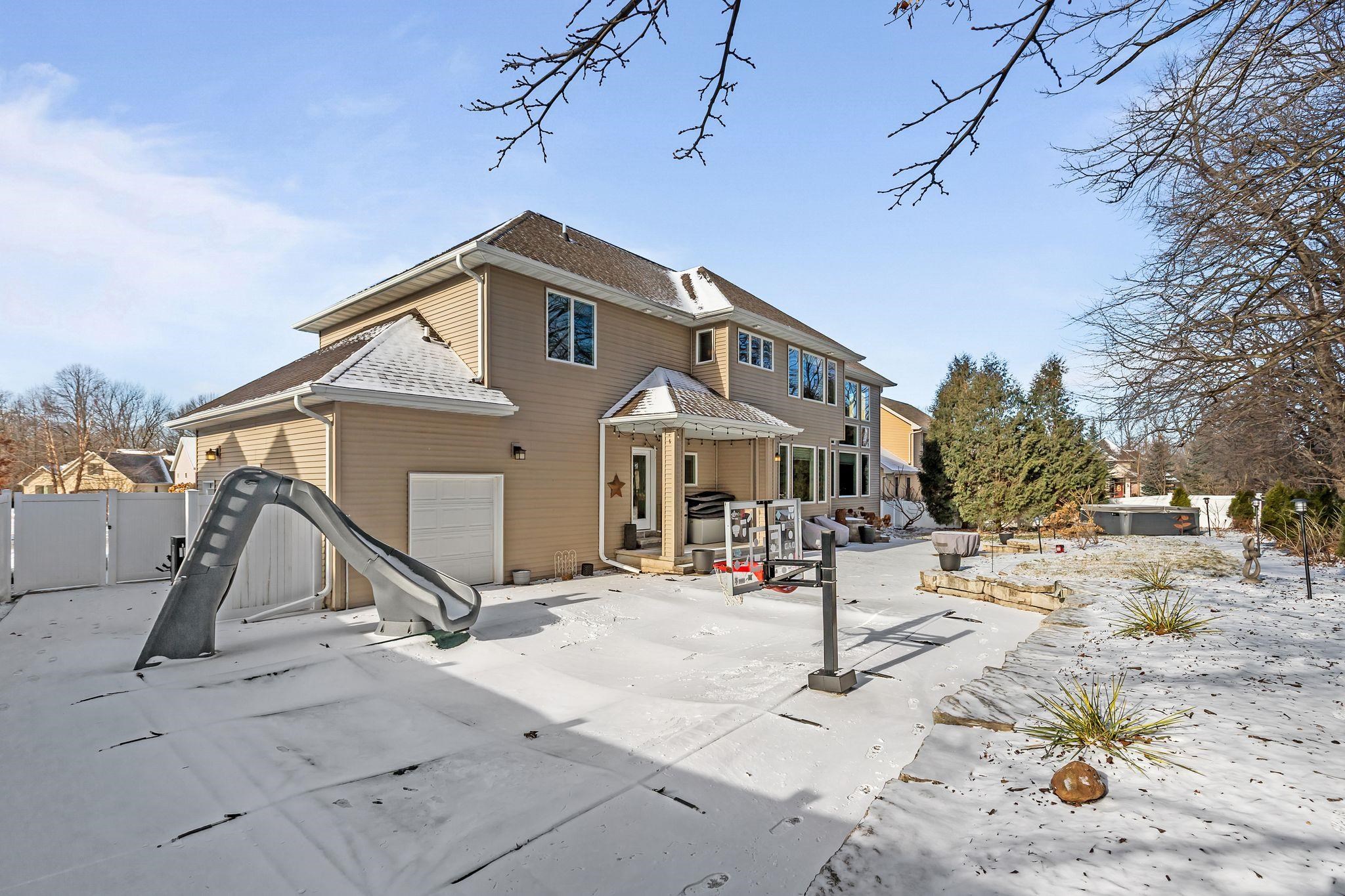 657 Hideaway Court Combined Locks, WI 54113 - Photo 51 of 55