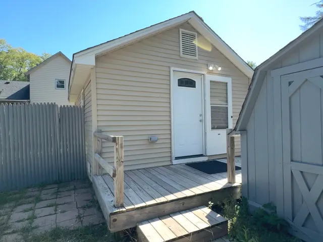 $1,000 | 1513-1 Connor Avenue, Lockport, IL 60441