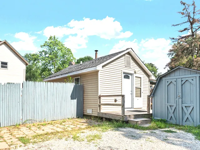 $1,000 | 1513-1 Connor Avenue, Lockport, IL 60441