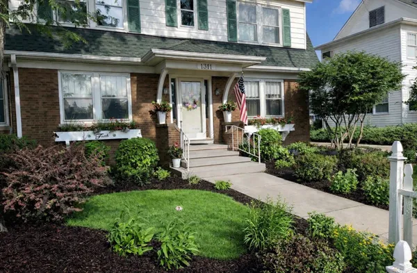 $499,000 | 1311 North Richmond Road, McHenry, IL 60050