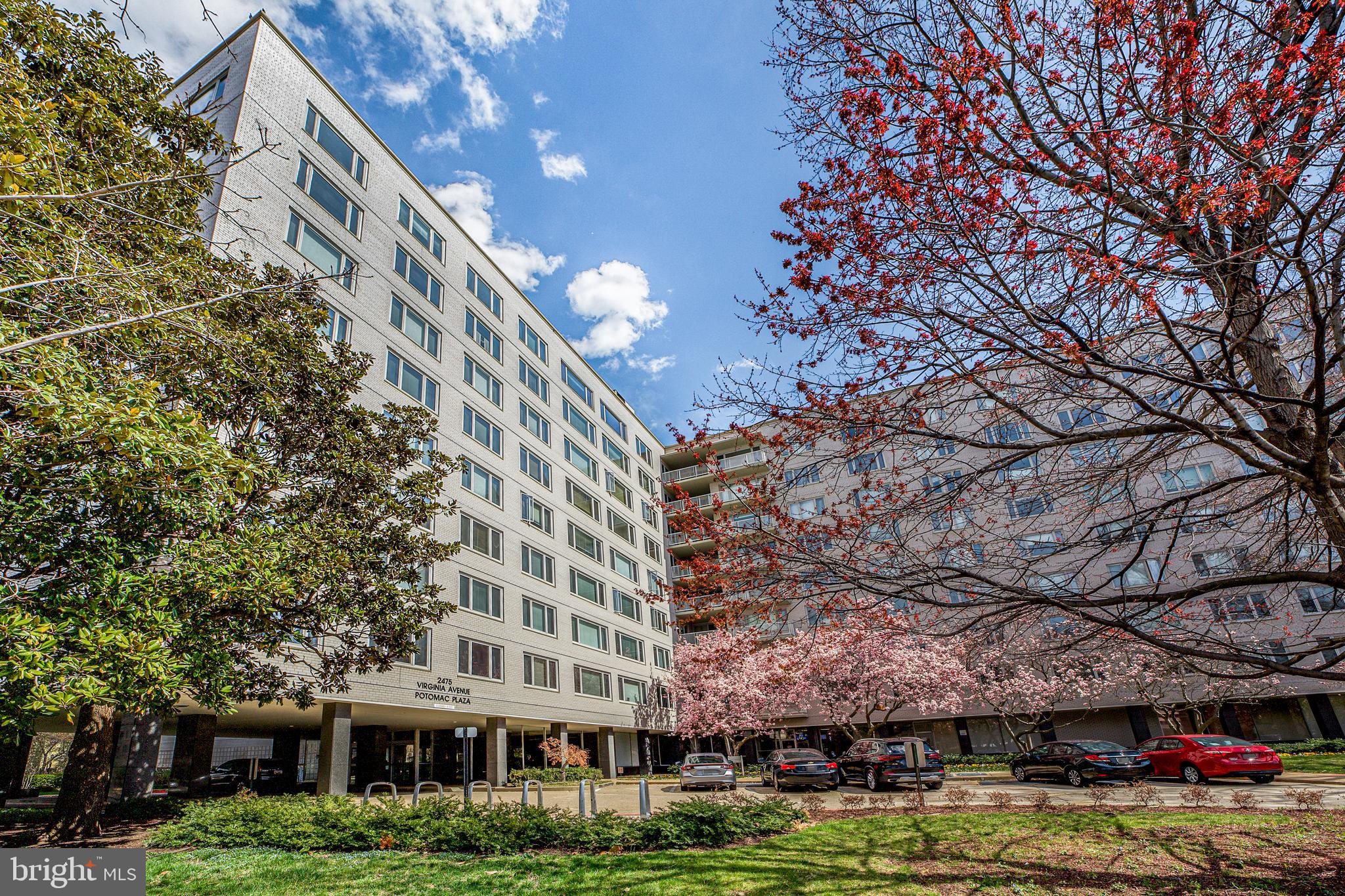 a view of a large building