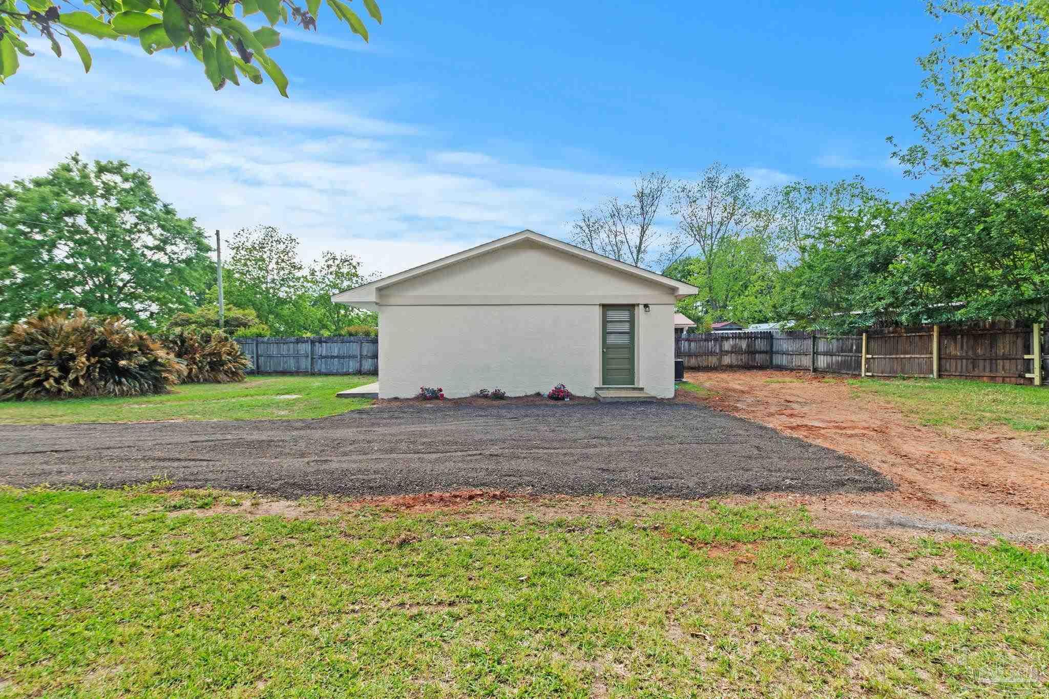 3281 Mason Road Walnut Hill, FL 32568 - Photo 32 of 47