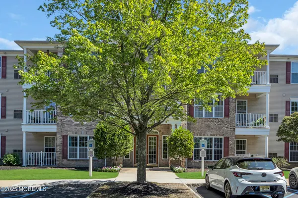 $212,000 | 219 Sophee Lane, Lakewood, NJ 08701