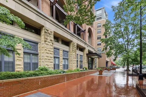 $865,000 | 1111 25th Street Northwest, Unit 906, Washington, DC 20037