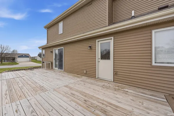 $349,000 | 302 Willard Drive, Auburn, IN 46706