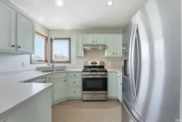 $349,000 | 302 Willard Drive, Auburn, IN 46706