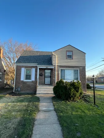 $220,000 | 201 East 140th Place, Dolton, IL 60419