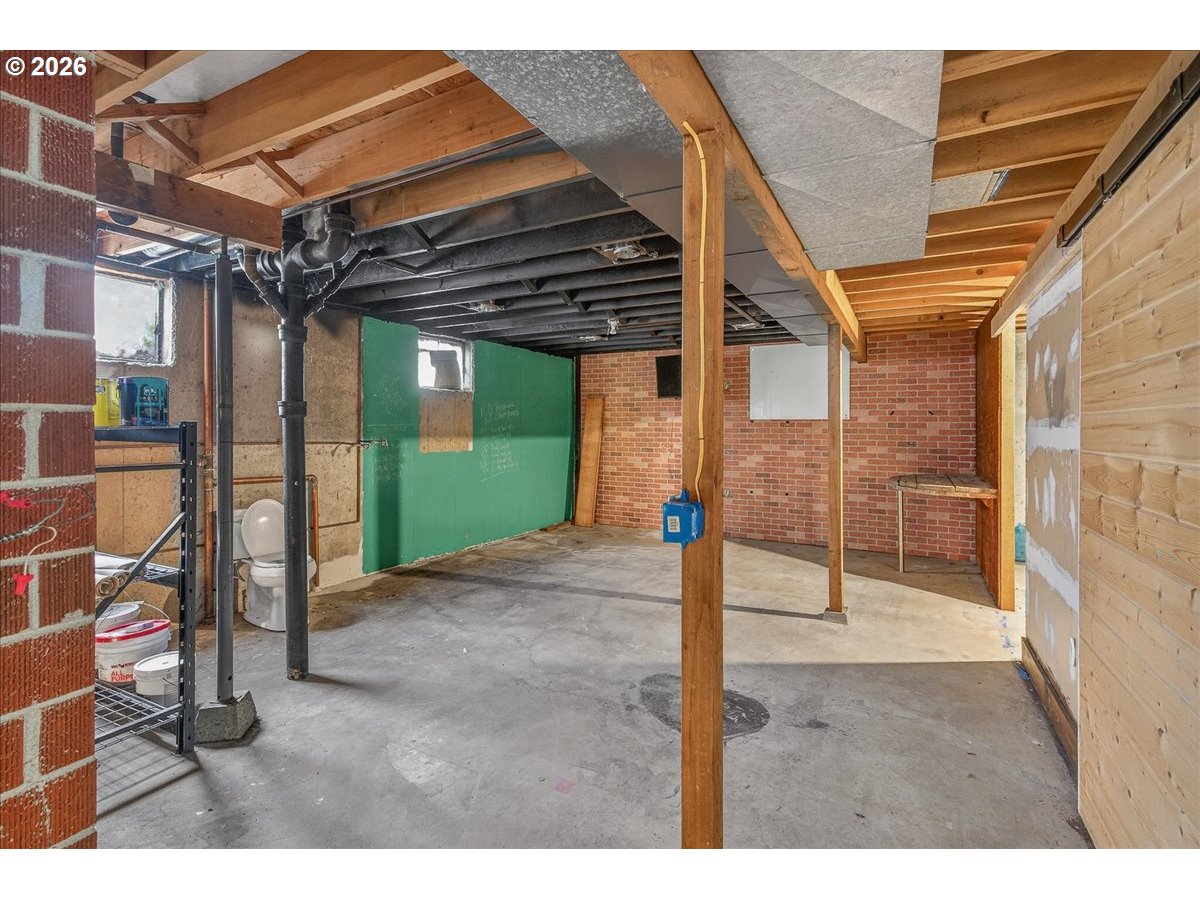 33320 Southeast Francis Street Gresham, OR 97080 - Photo 28 of 40 a view of a porch