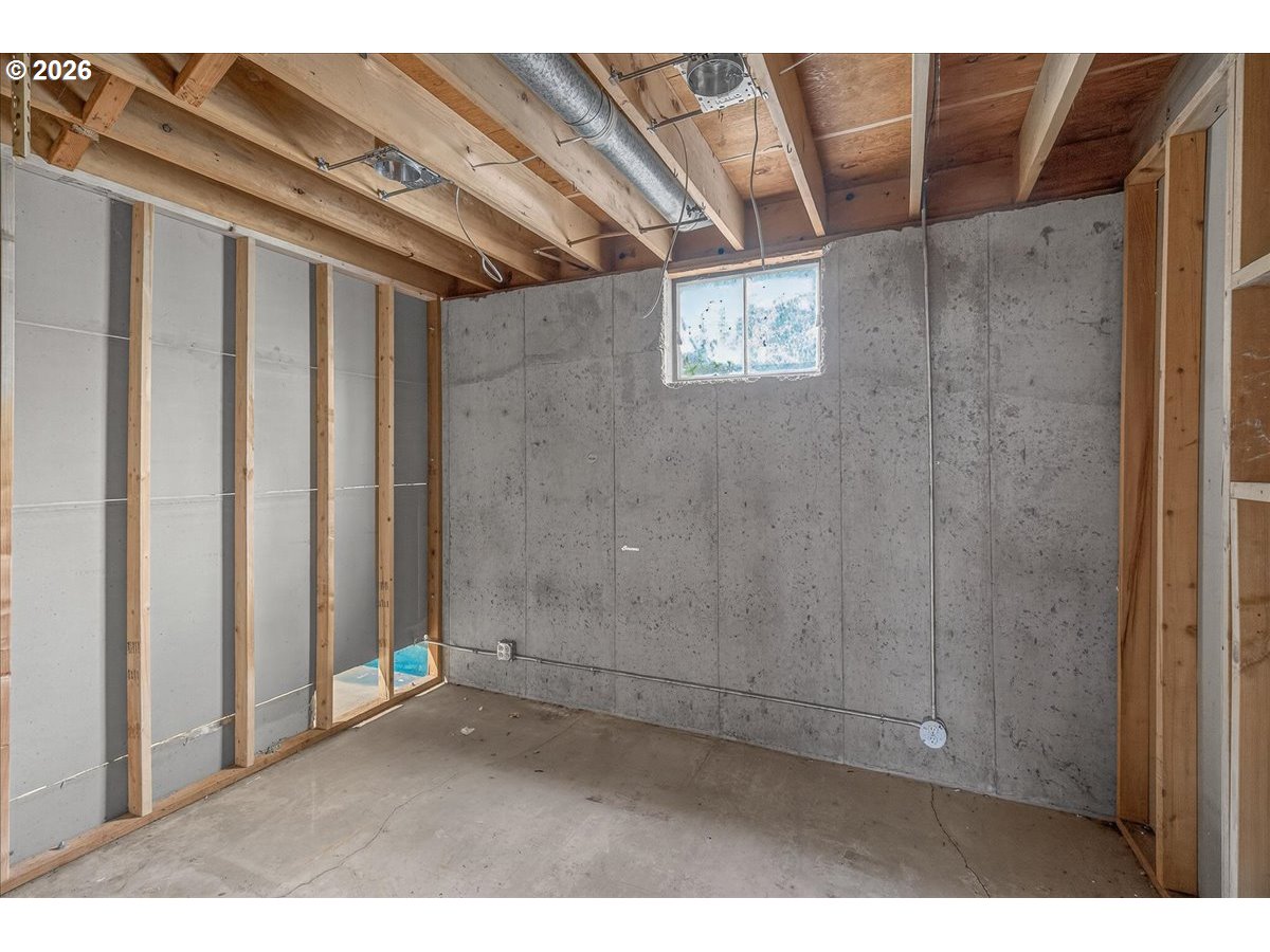 33320 Southeast Francis Street Gresham, OR 97080 - Photo 29 of 40 a view of an empty room