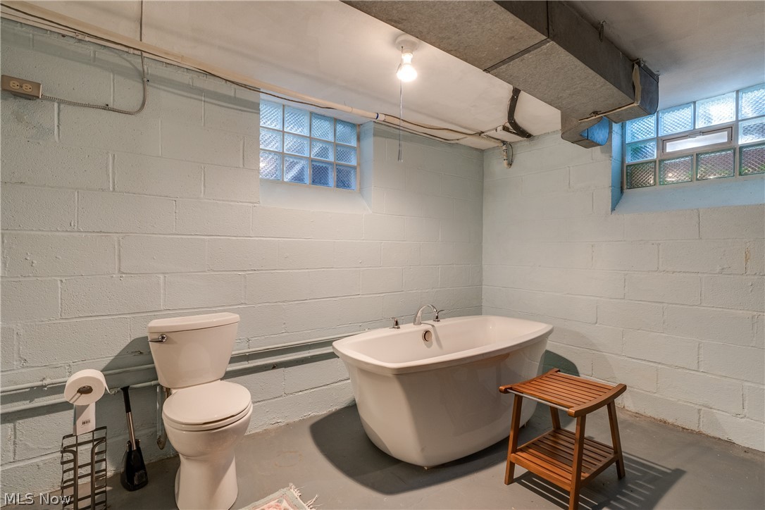 3190 Rumson Road Cleveland, OH 44118 - Photo 27 of 35 Gallery Image 27