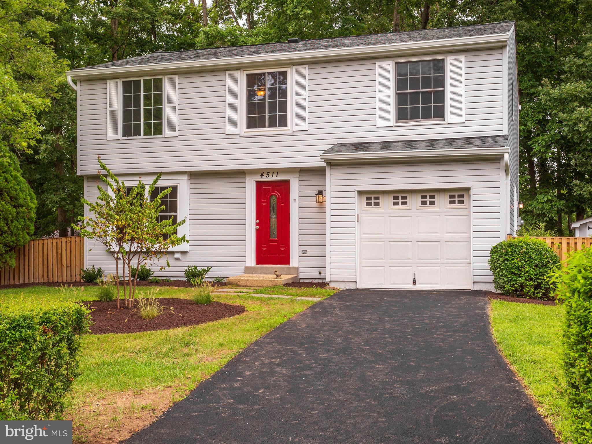 4511 Cub Run Road Chantilly, VA 20151 - Photo 2 of 30 Exterior (Front)