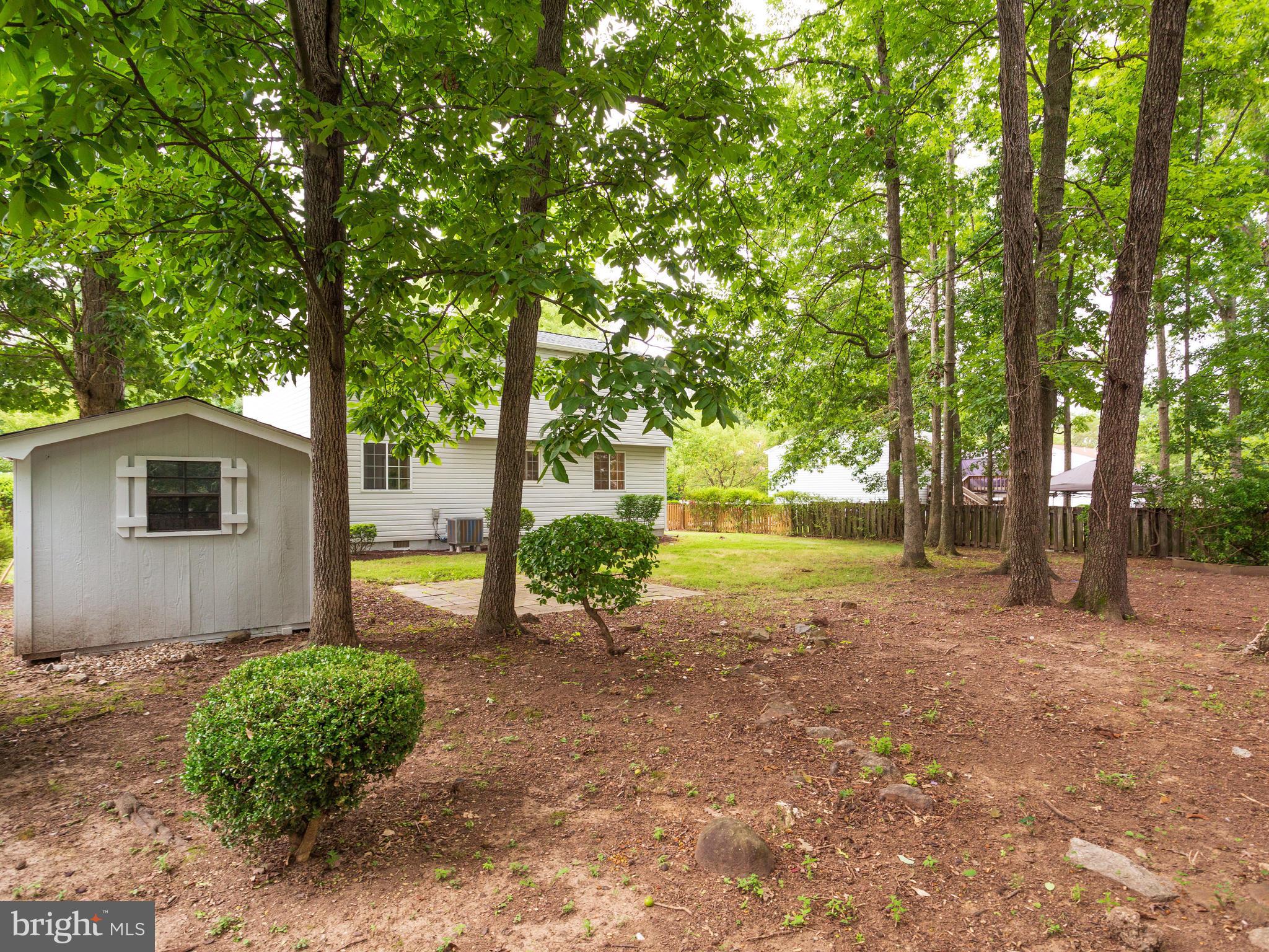 4511 Cub Run Road Chantilly, VA 20151 - Photo 24 of 30 Exterior (Rear)