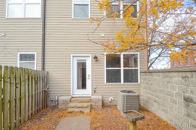 $200,000 | 1005 Mississippi Avenue, Unit A, St. Louis, MO 63104