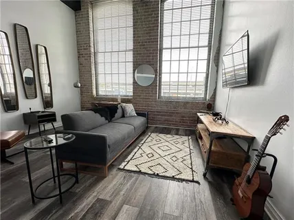 $259,900 | 920 Poeyfarre Street, Unit 383, New Orleans, LA 70130