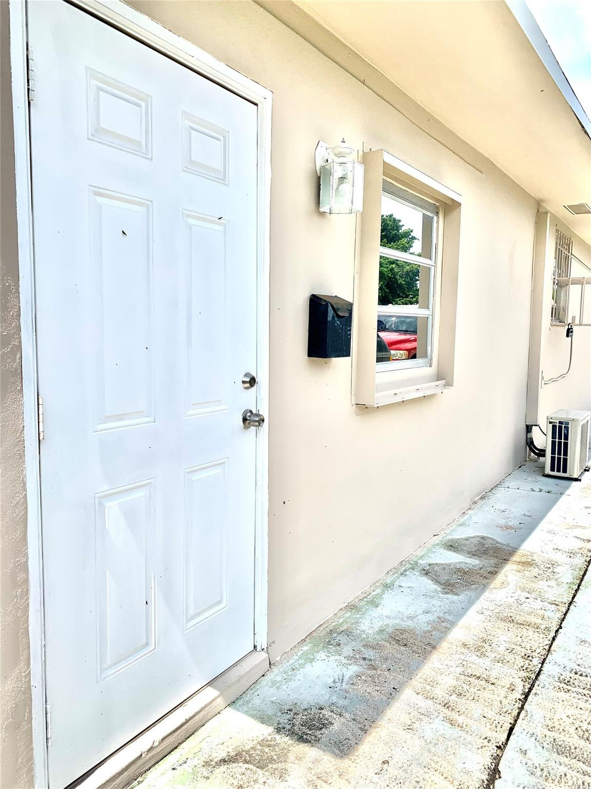 318 Southwest 67th Terrace, Unit B Pembroke Pines, FL 33023 - Photo 18 of 23 Photo 18