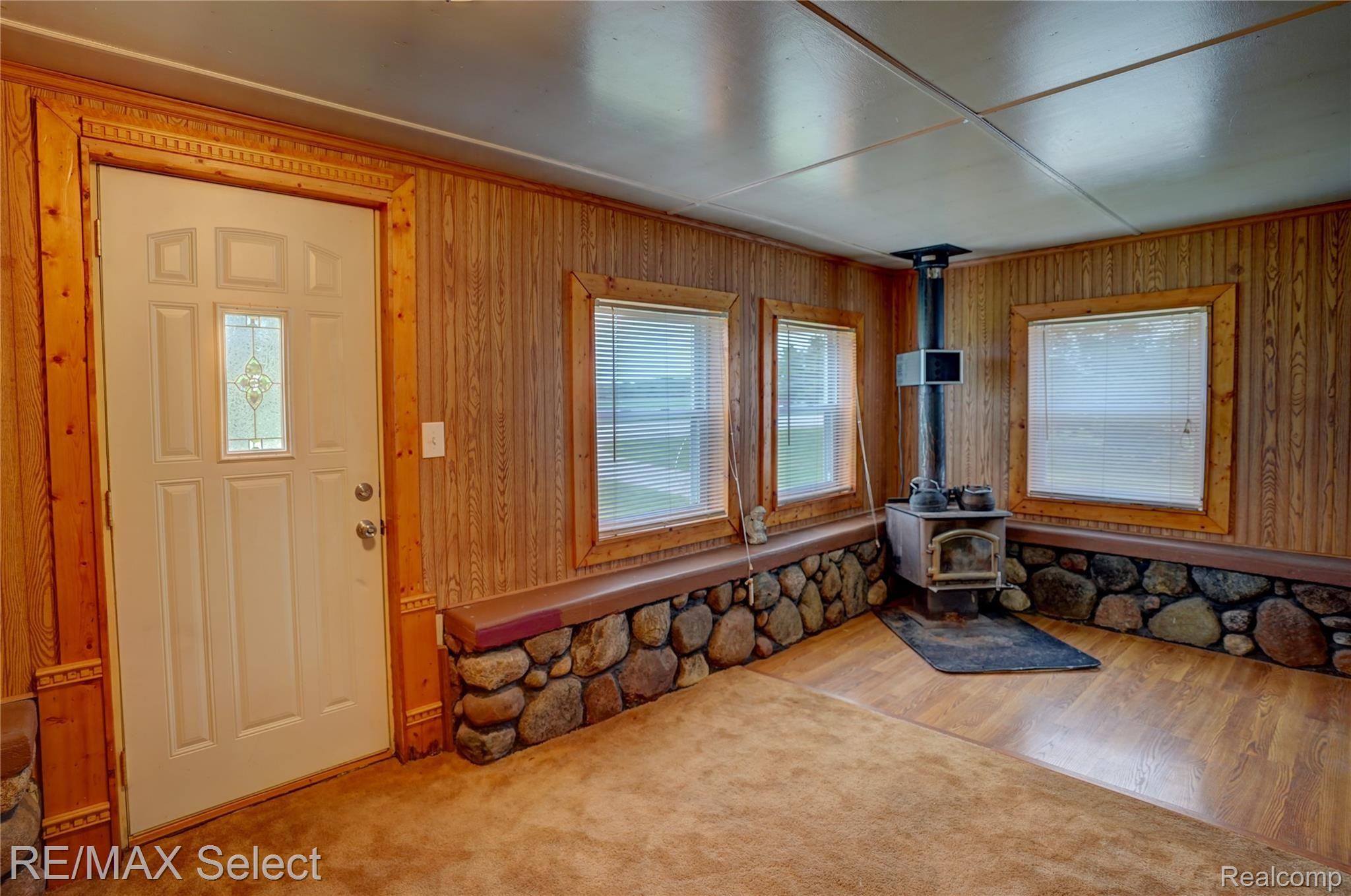 6087 Peet Road Chesaning, MI 48616 - Photo 16 of 55 6087 Peet Road 064.jpg