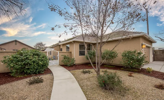 $405,000 | 352 South Wind Court, Visalia, CA 93292