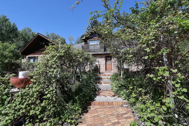 a view of yard from balcony