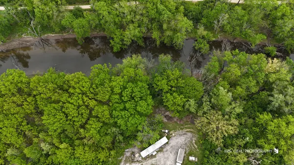 $1,200,000 | 91 South Milwaukee Avenue, Vernon Hills, IL 60061