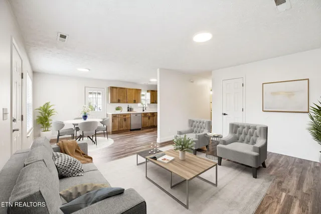 $285,000 | 614 Wright Road, Maryville, TN 37804