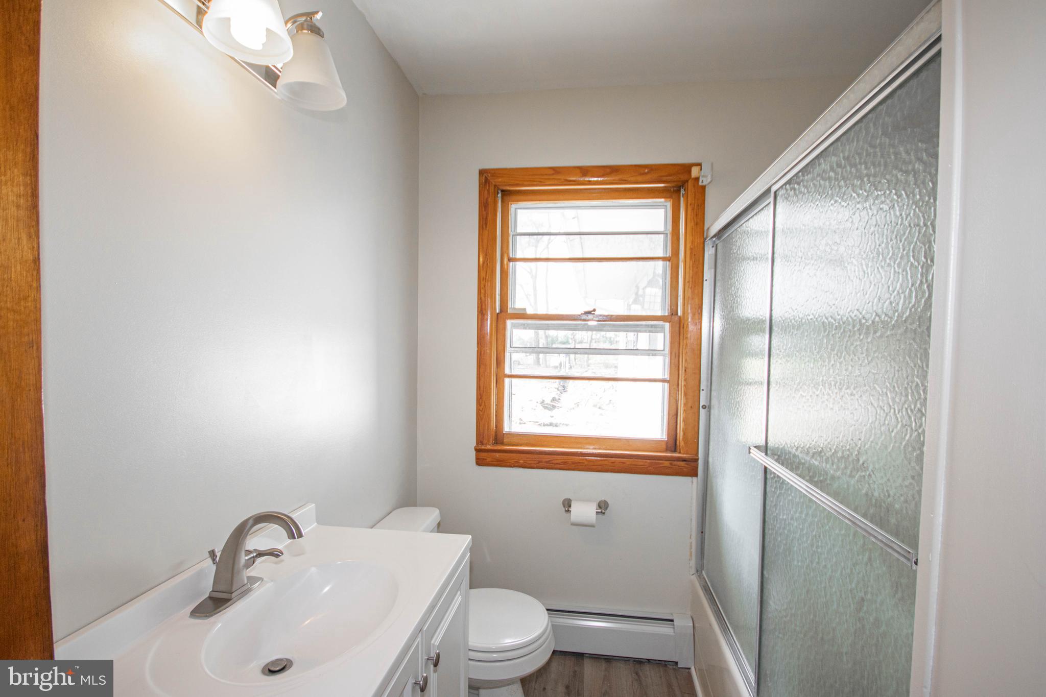 20872 Nanticoke Road Bivalve, MD 21814 - Photo 12 of 33 Bathroom
