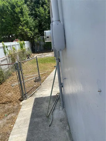 $2,400 | 14315 Northwest 12th Avenue, Miami, FL 33168