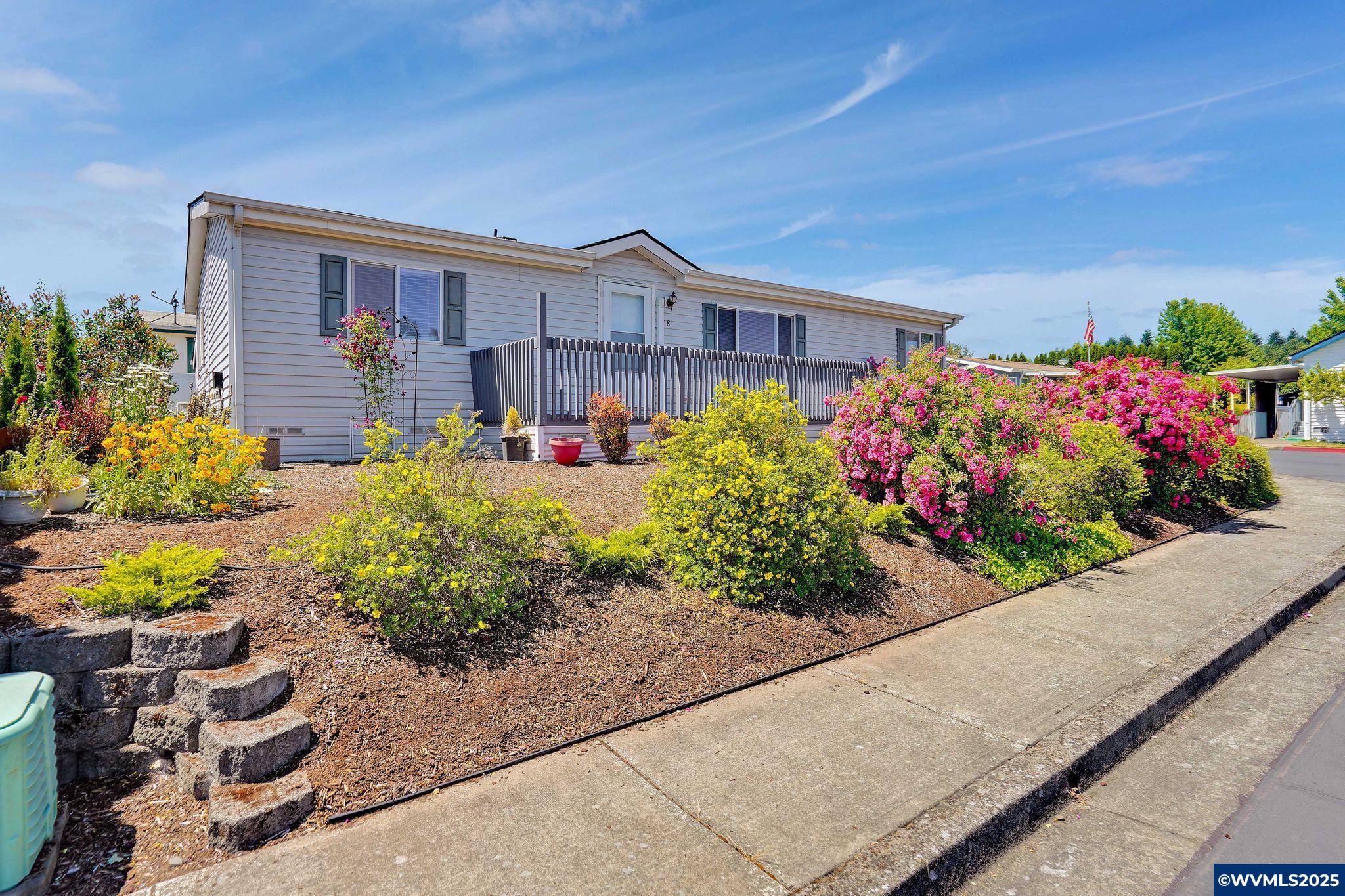 1630 Wallace Road Northwest, Unit 18 Salem, OR 97304 - Photo 3 of 37