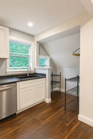 $2,450 | 84 Park Street, Essex Junction, VT 05452