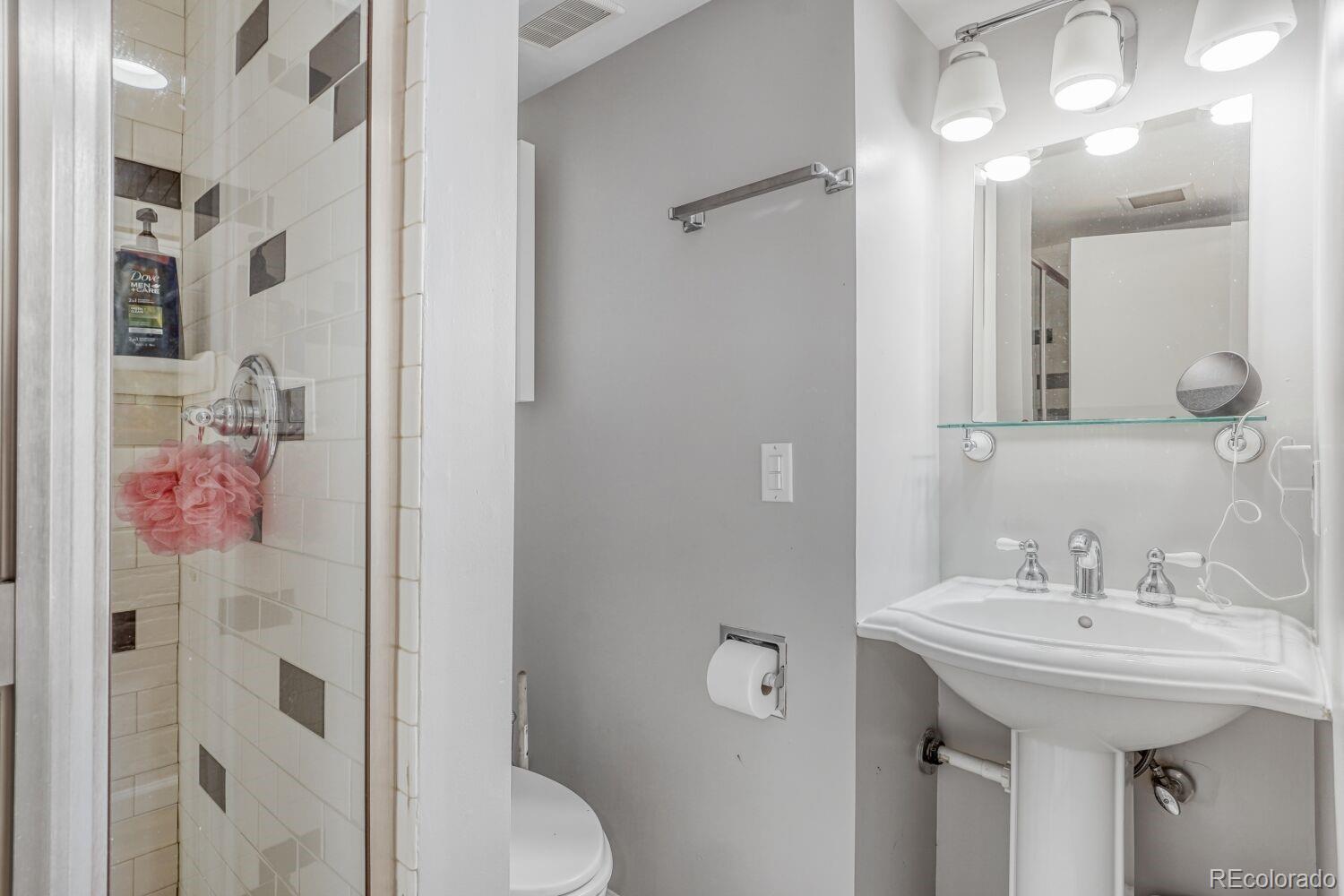 2209 Ash Street Denver, CO 80207 - Photo 23 of 37